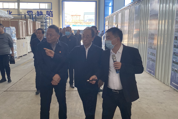 开云app官方在线入口总经理腾胜平汇报公司生产情况
